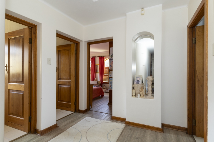 7 Bedroom Property for Sale in West Beach Eastern Cape